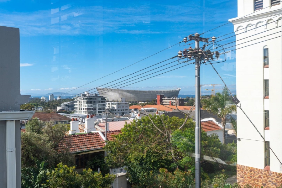 2 Bedroom Property for Sale in Green Point Western Cape